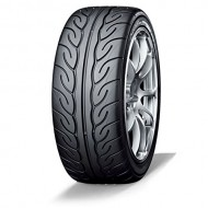 YOKOHAMA 215 40 R17 83W TL ADVAN NEOVA AD08RS